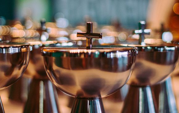 RINVIATO – Incontro per i ministri straordinari della Comunione